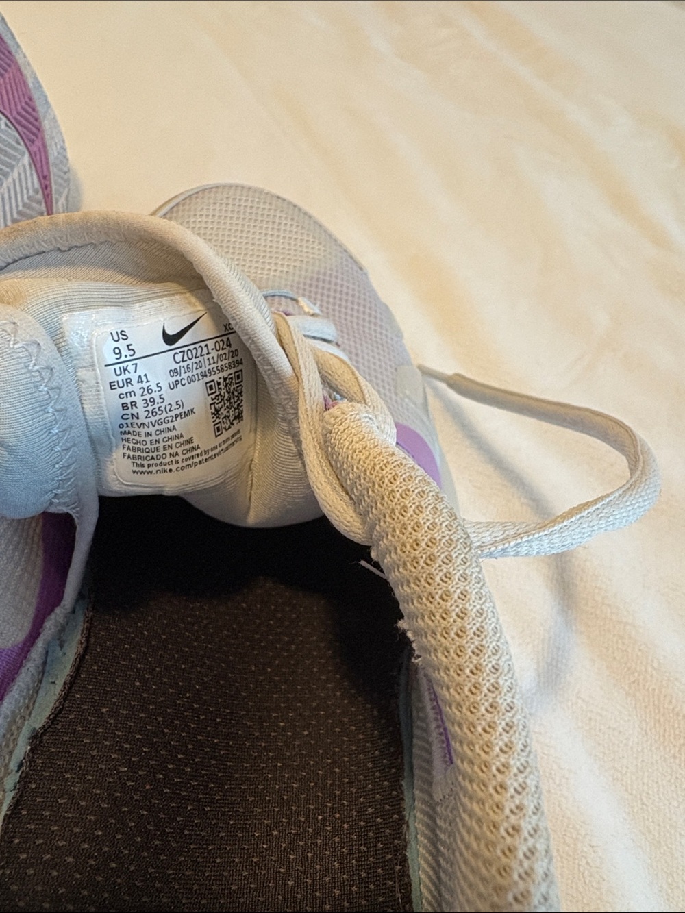 Nike Court Air Zoom Vapor Pro HR White and Lavender Training Shoe - Picture 10 of 11